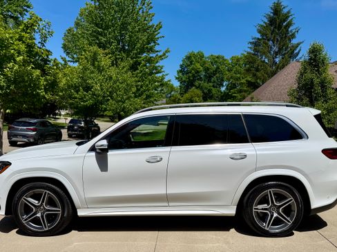 Used 2024 Mercedes-Benz GLS 450 4MATIC image 6