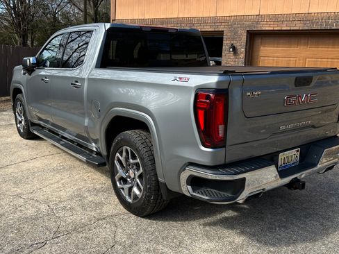 Used 2023 GMC Sierra 1500 SLT w/ SLT Premium Plus Package image 5
