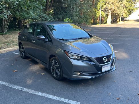 Used 2021 Nissan Leaf SL Plus FWD image 2