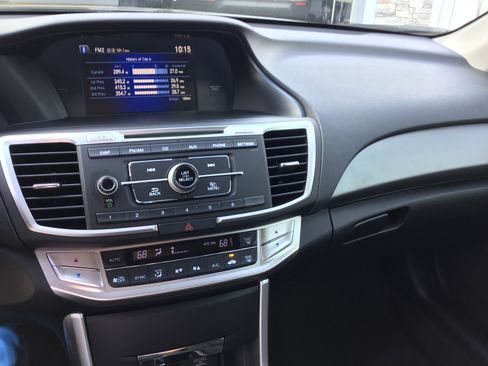 Used 2013 Honda Accord LX image 9