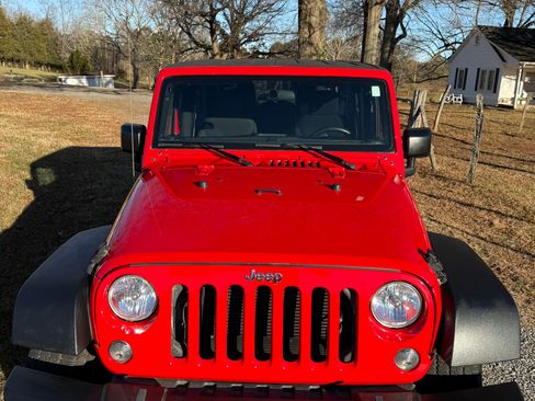 Used 2015 Jeep Wrangler Sport w/ Quick Order Package 24S image 9