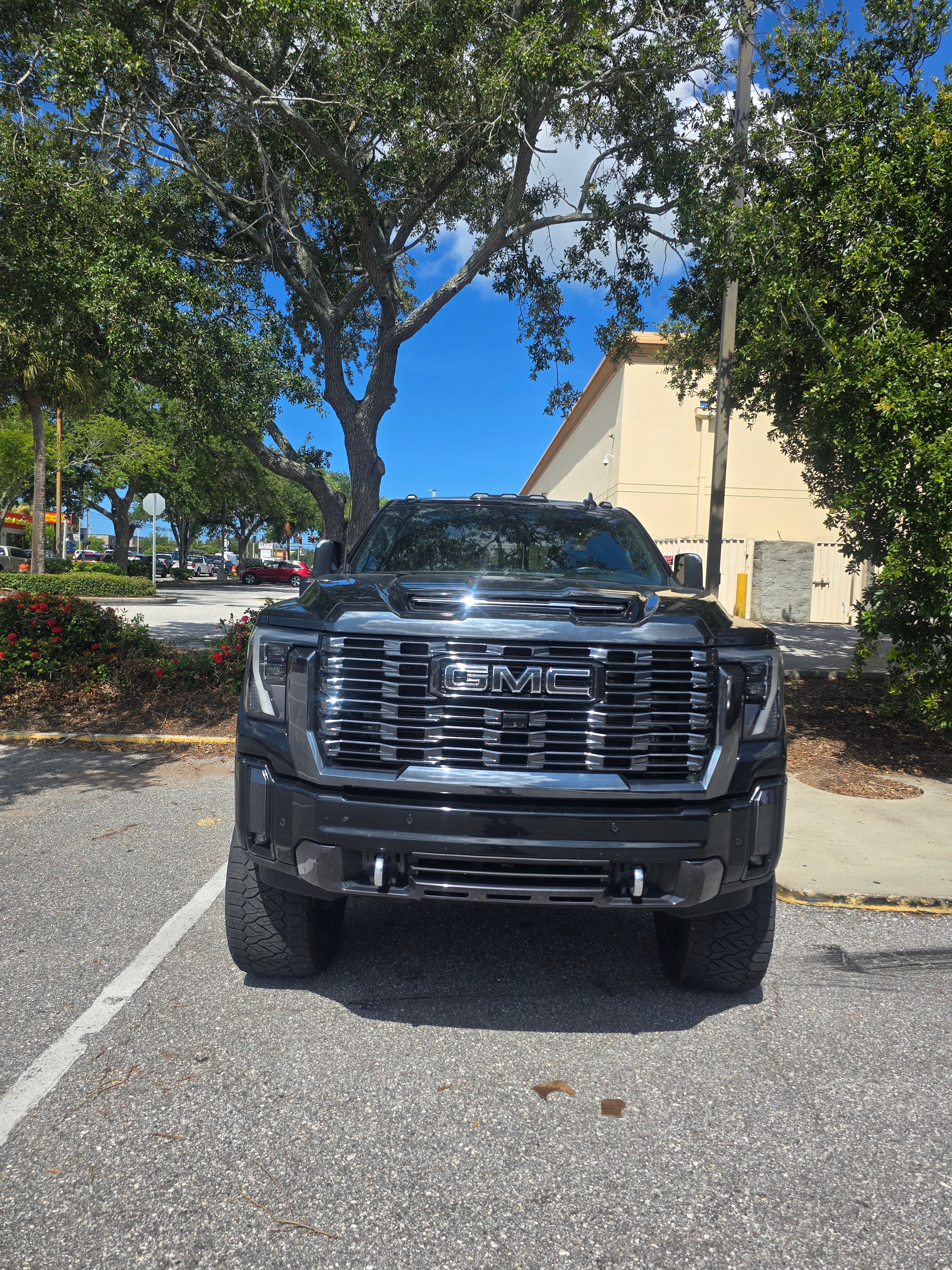 Used 2024 GMC Sierra 2500 Denali Ultimate w/ Max Trailering Package AWD/4WD image 17