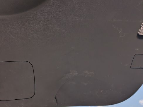 Used 2015 Nissan Rogue S w/ Convenience Package image 19