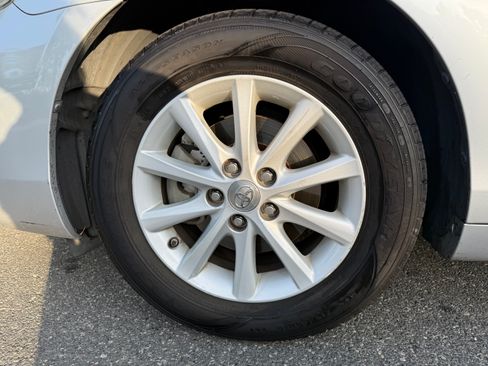 Used 2011 Toyota Camry XLE w/ XLE Extra-Value Pkg #2 FWD image 19