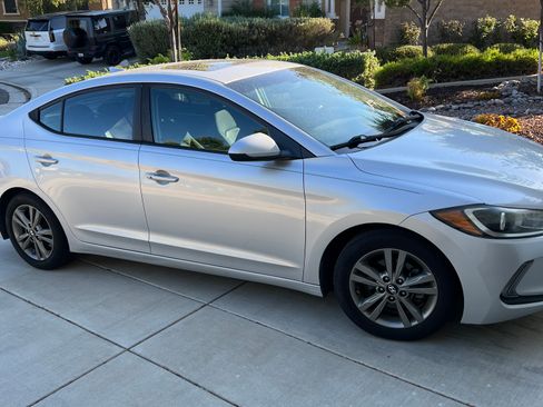 Used 2017 Hyundai Elantra Value Edition FWD image 1