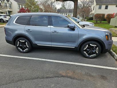 Used 2025 Kia Telluride EX