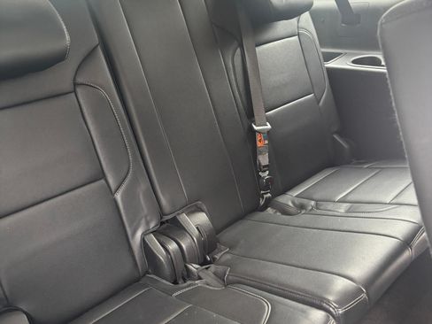 Used 2018 GMC Yukon XL SLT image 11