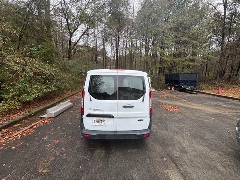 Used 2020 Ford Transit Connect XL image 5
