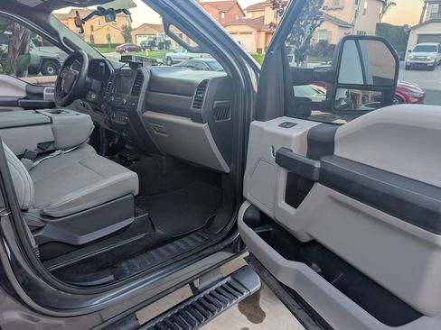 Used 2018 Ford F350 XL w/ STX Appearance Package AWD/4WD image 14