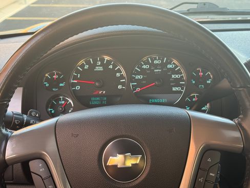 Used 2008 Chevrolet Avalanche LT w/ LT Preferred Equipment Group image 16