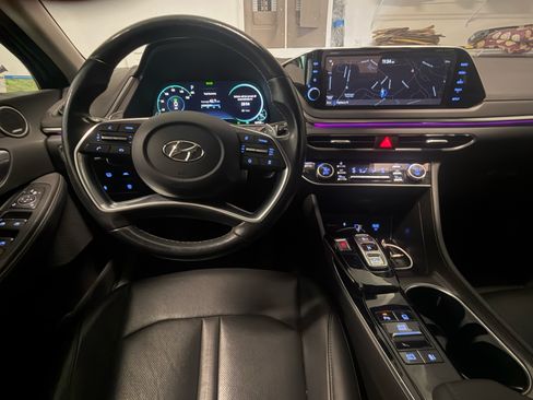 Used 2022 Hyundai Sonata Limited FWD image 4