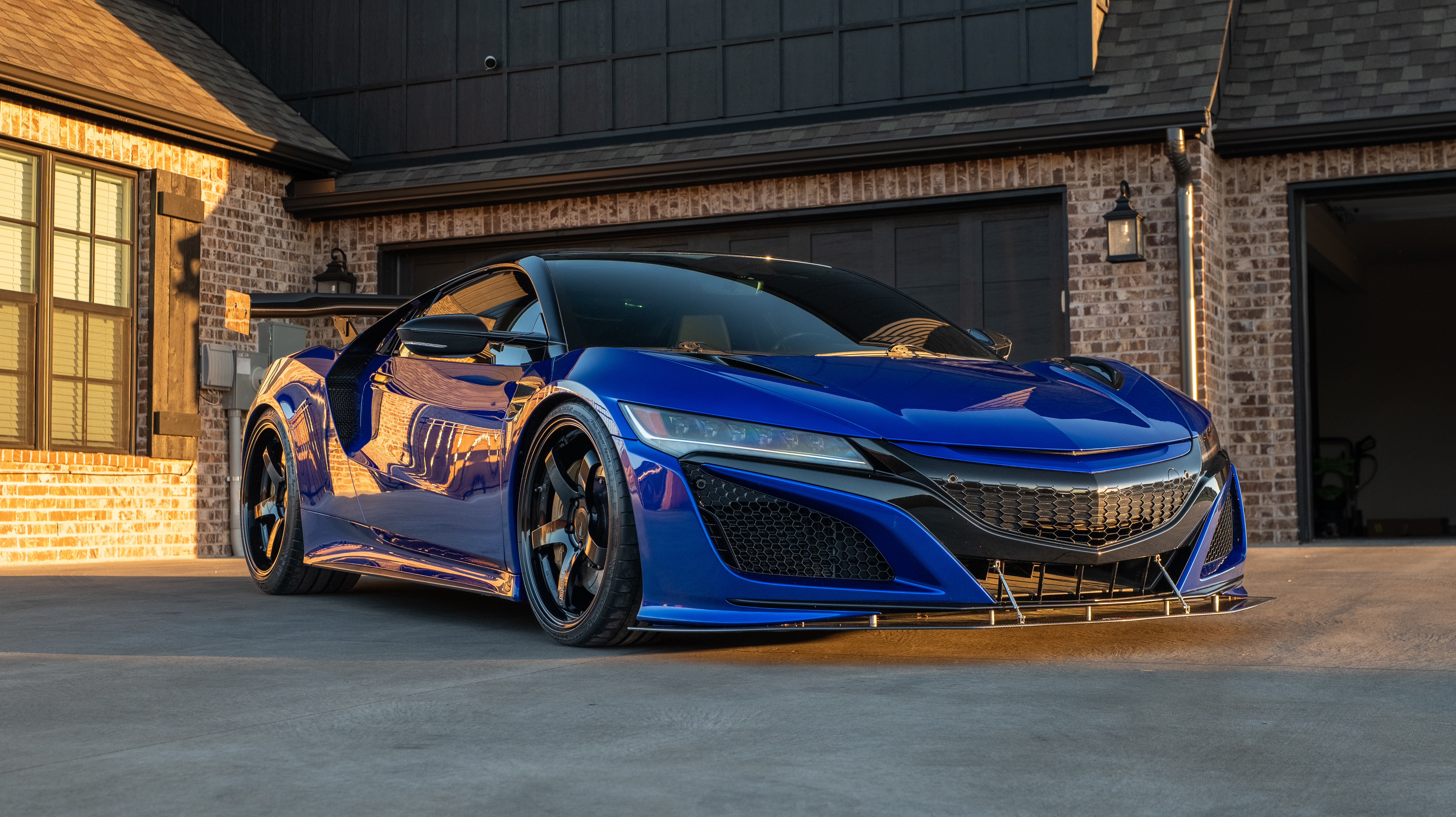 Used 2019 Acura NSX AWD/4WD image 4