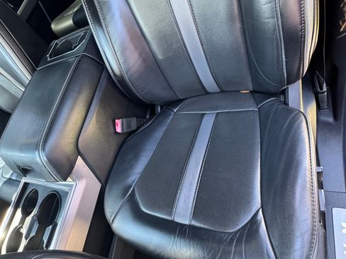 Used 2019 Ford F250 Platinum w/ Platinum Ultimate Package AWD/4WD image 21