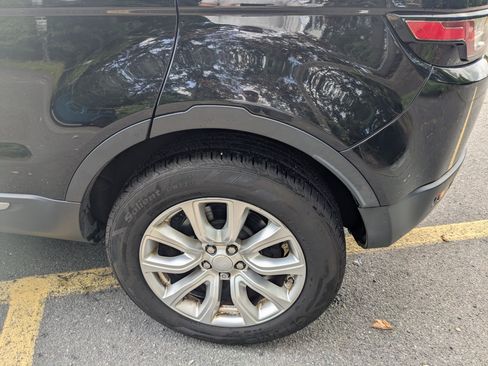 Used 2019 Land Rover Range Rover Evoque SE AWD/4WD image 18