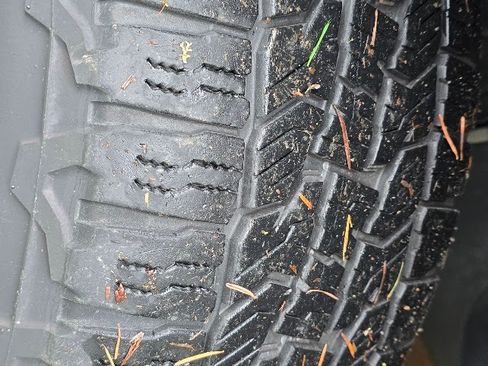 Used 2008 Jeep Grand Cherokee Limited w/ Trailer Tow Group IV image 11