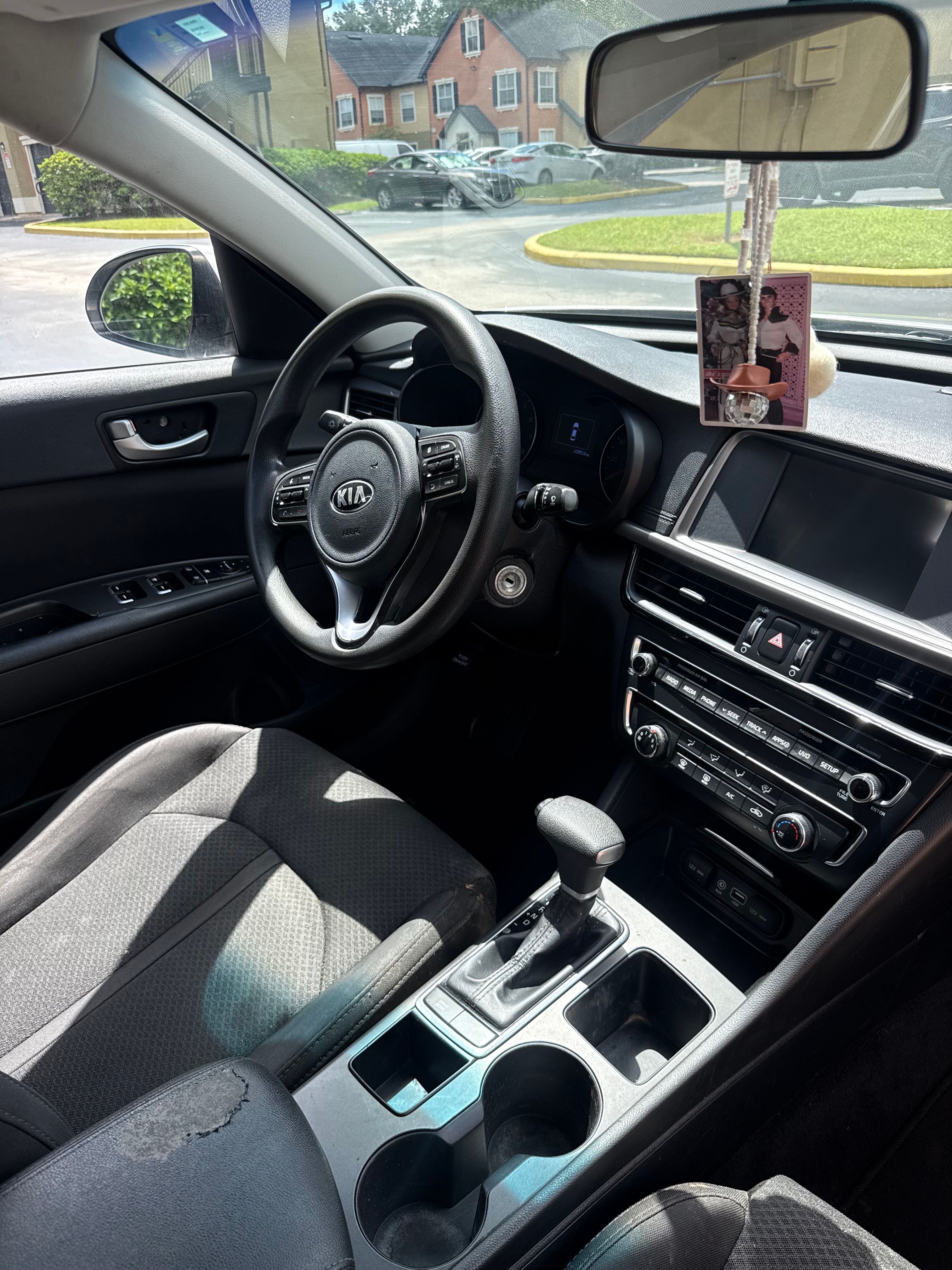 Used 2018 Kia Optima LX FWD image 14