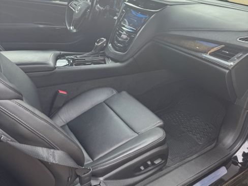 Used 2014 Cadillac ELR w/ Luxury Package image 6