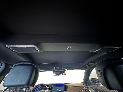 Used 2017 Mercedes-Benz S 550e image 19