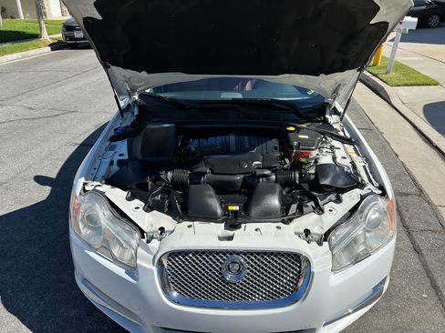 Used 2011 Jaguar XF Supercharged image 4