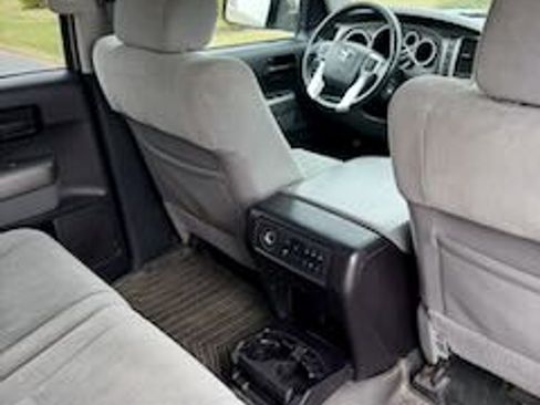 Used 2016 Toyota Sequoia SR5 image 15