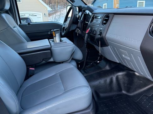 Used 2012 Ford F250 XL w/ PWR Equipment Group image 13