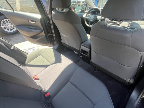 Used 2021 Toyota Corolla LE image 8