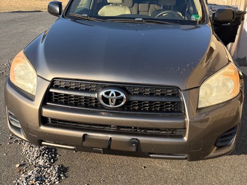 Used 2010 Toyota RAV4 4WD image 4
