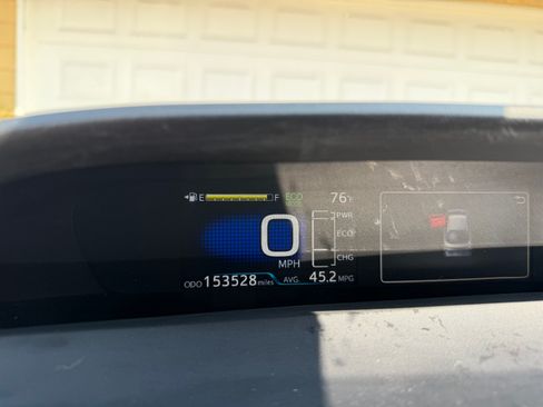 Used 2017 Toyota Prius Two w/ Carpet Mat Package FWD image 14