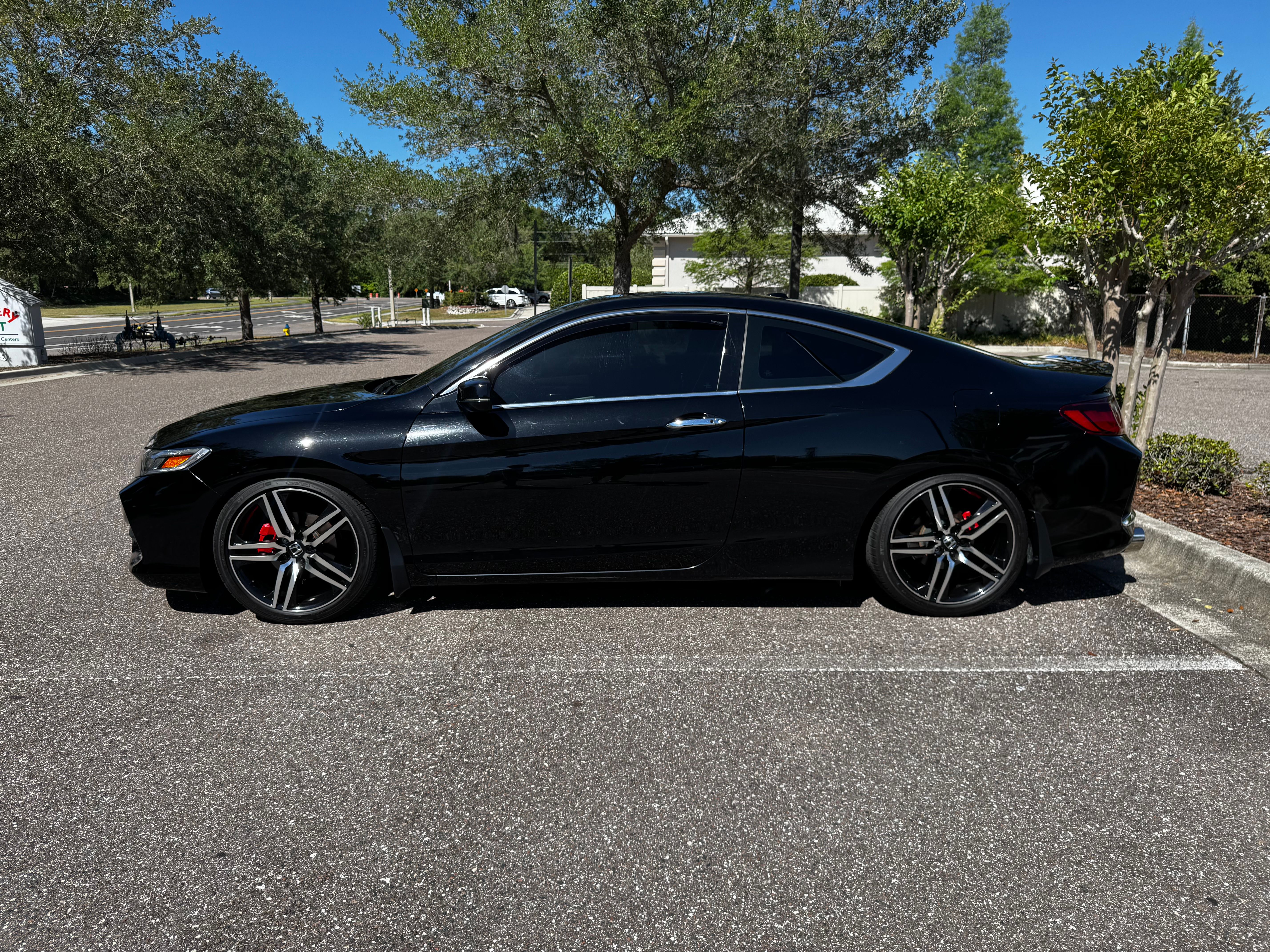 Used 2014 Honda Accord EX-L image 2