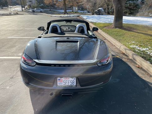 Used 2017 Porsche 718 Boxster image 13