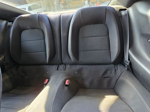 Used 2015 Ford Mustang Coupe image 14