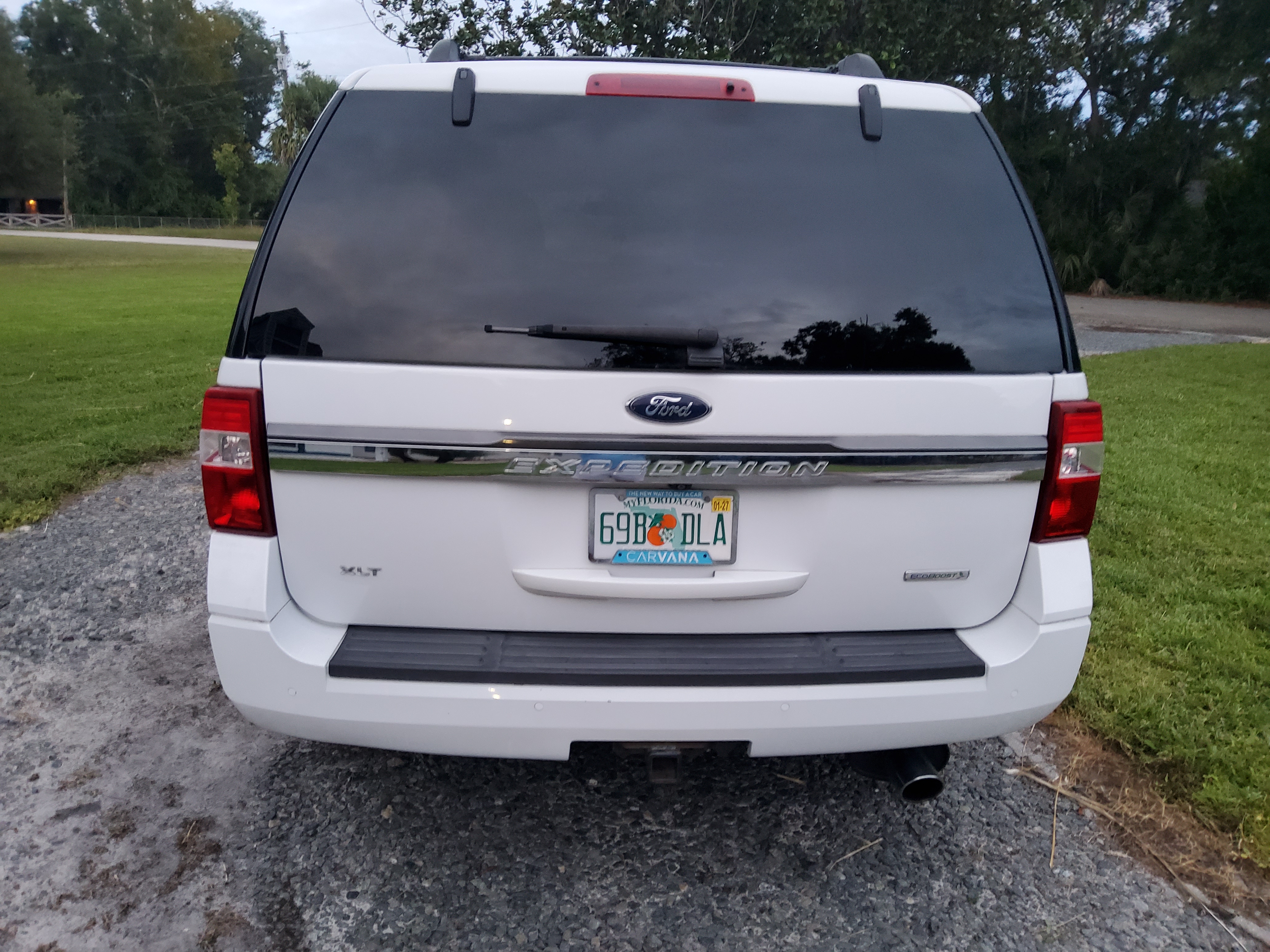 Used 2017 Ford Expedition XLT w/ Equipment Group 201A RWD image 5