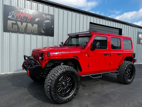 Used 2021 Jeep Wrangler Unlimited Rubicon AWD/4WD image 12