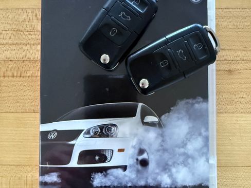 Used 2006 Volkswagen GTI 2.0T 2-Door image 18