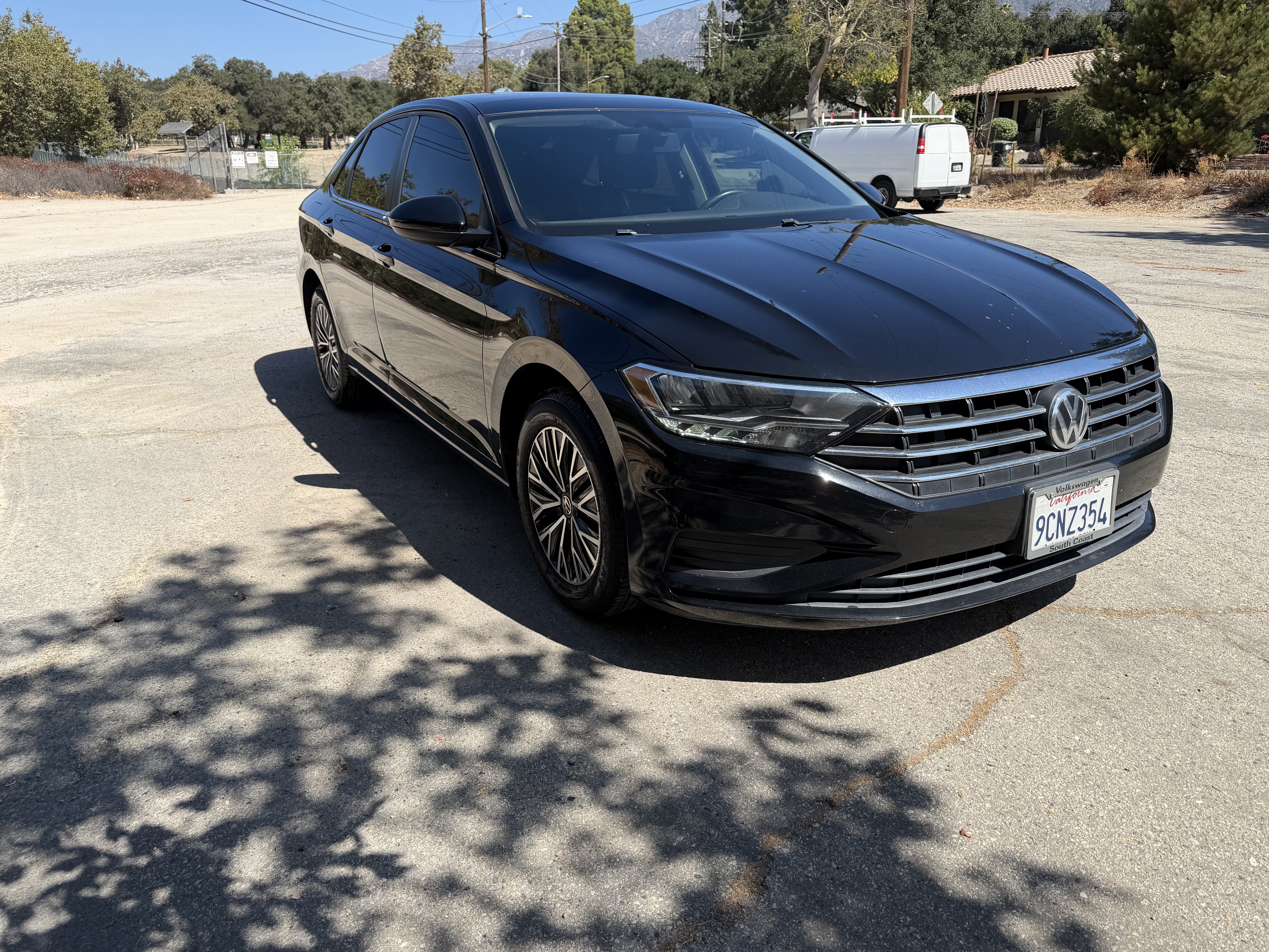 Used 2019 Volkswagen Jetta SE w/ Cold Weather Package FWD image 13