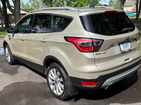 Used 2017 Ford Escape Titanium AWD/4WD image 6