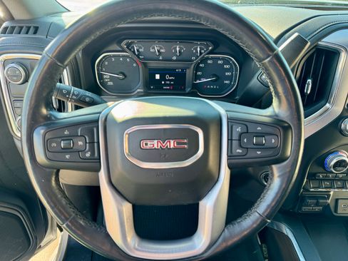 Used 2019 GMC Sierra 1500 SLT image 13