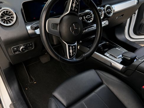 Used 2020 Mercedes-Benz GLB 250 image 5