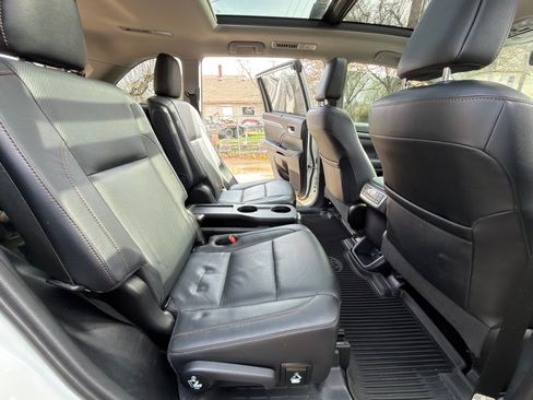 Used 2019 Toyota Highlander Limited Platinum image 21