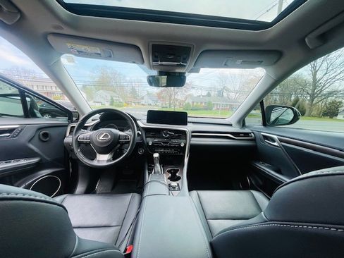 Used 2022 Lexus RX 350 AWD w/ Premium Package image 2