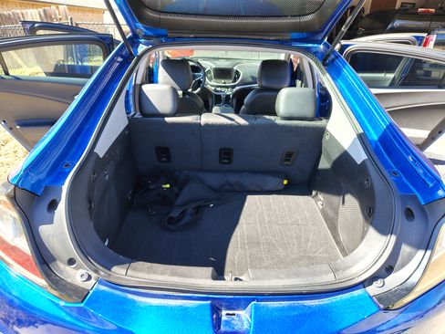 Used 2017 Chevrolet Volt LT w/ Comfort Package image 17