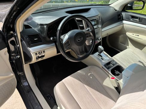 Used 2013 Subaru Outback 2.5i Premium w/ All-Weather Pkg AWD/4WD image 14