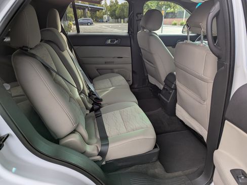 Used 2015 Ford Explorer 4WD image 14