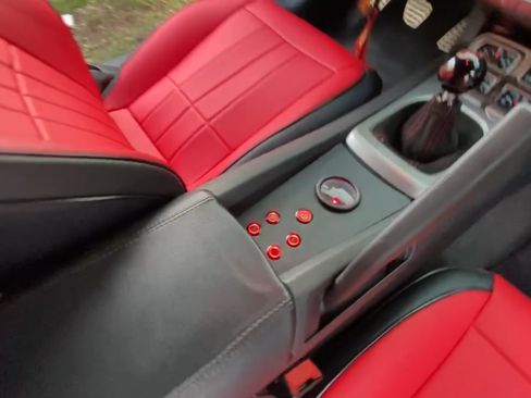 Used 2014 Chevrolet Camaro SS image 19