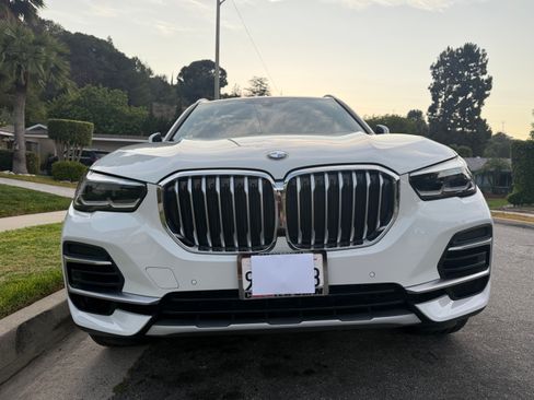 Used 2022 BMW X5 xDrive40i AWD/4WD image 2