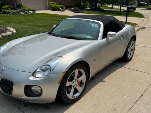 Used 2007 Pontiac Solstice GXP w/ Premium Package image 17