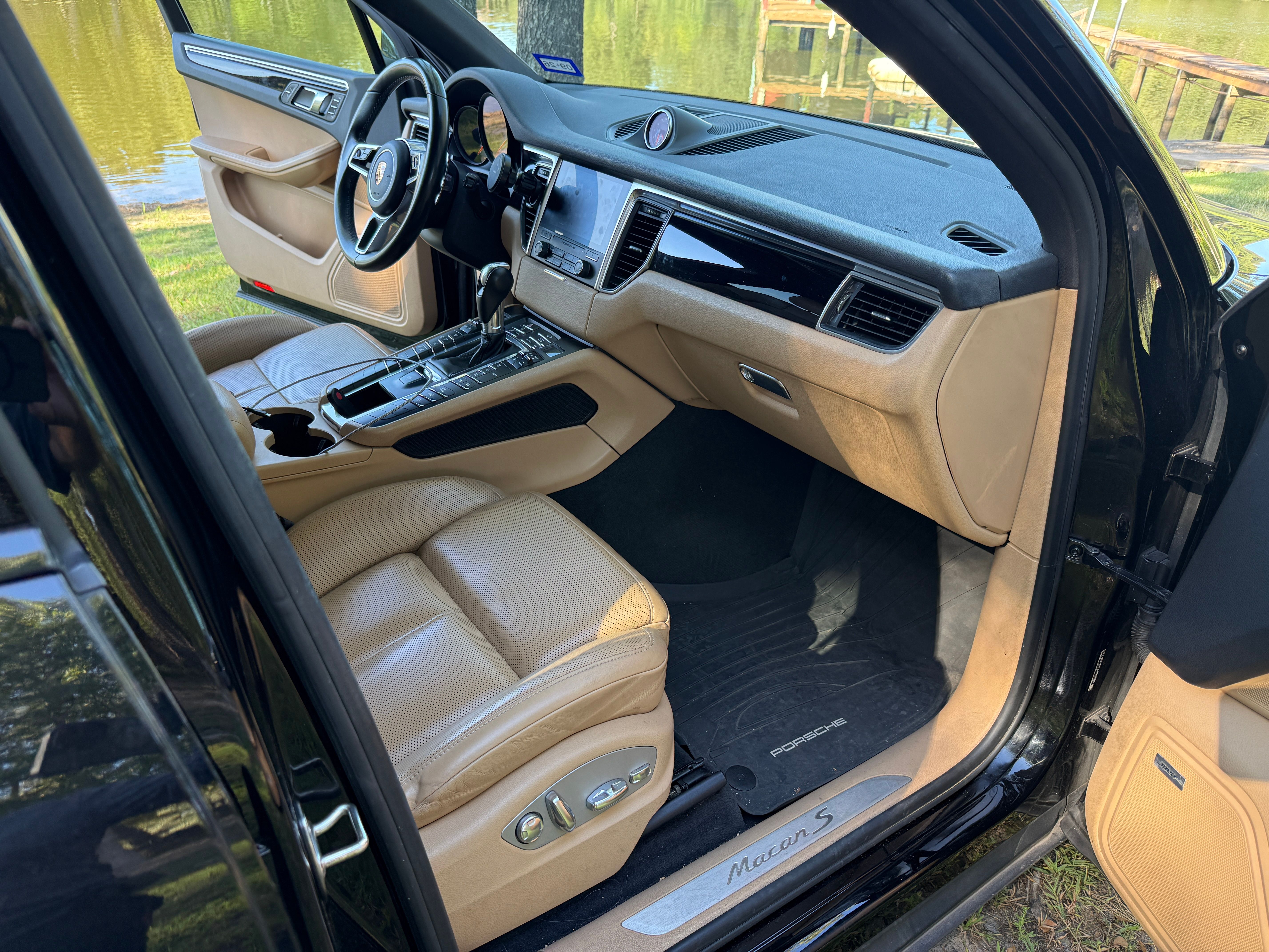 Used 2018 Porsche Macan S AWD/4WD image 14