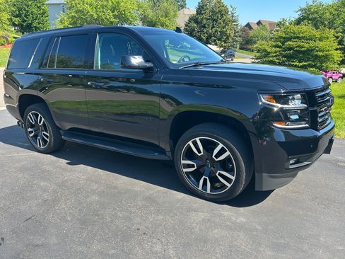 Used 2020 Chevrolet Tahoe Premier AWD/4WD image 2
