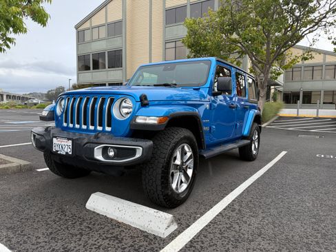 Used 2021 Jeep Wrangler Unlimited Sahara w/ Safety Group AWD/4WD image 10