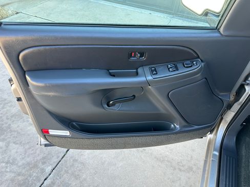 Used 2003 Chevrolet Silverado 1500 LS image 19